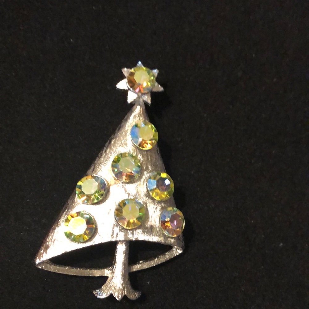 60's MYLU  Aurora Borealis Brushed Silver Christmas Tree Pin